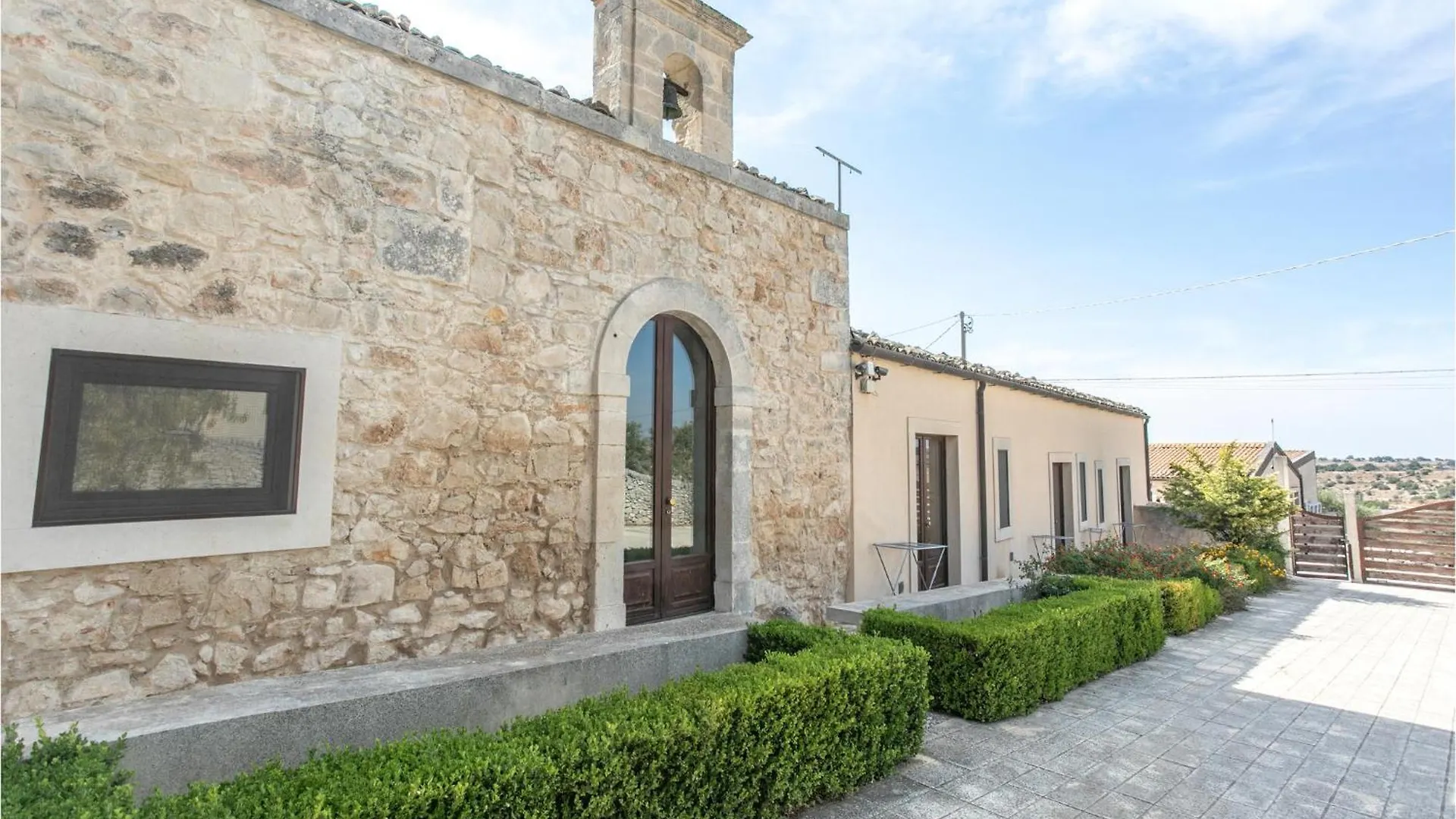 Tenuta Licitra Ragusa 0*,