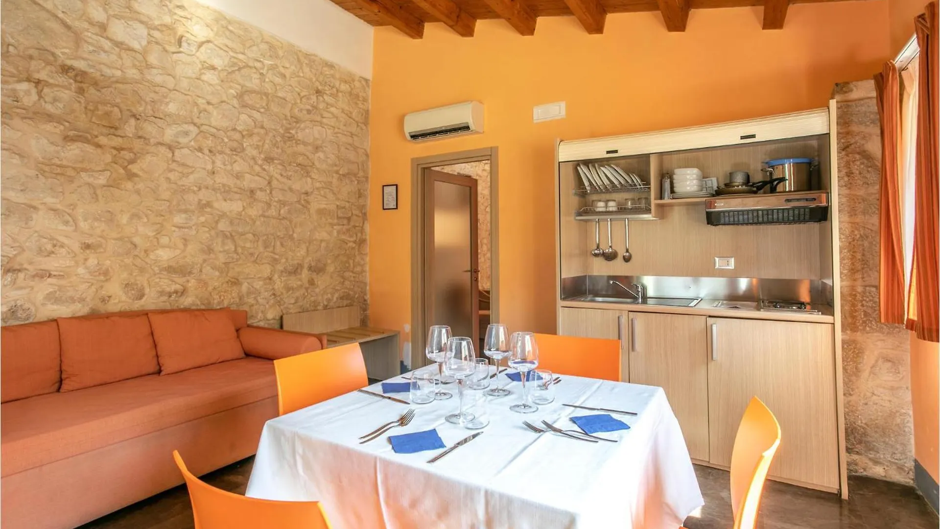 Tenuta Licitra Ragusa 0*,  Italy